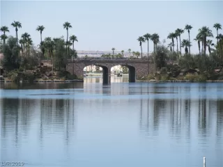 Photo #3: 2084557 Listing