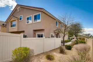 Photo #1: 2084570 Listing 
