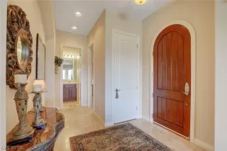 Photo #3: 2084607 Listing 