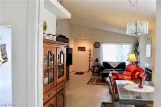 Photo #6: 2084625 Listing