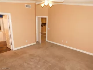 Photo #5: 2084626 Listing 