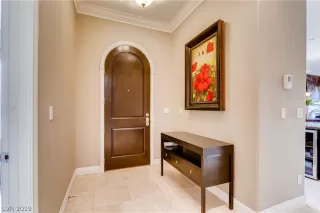 Photo #4: 2084641 Listing