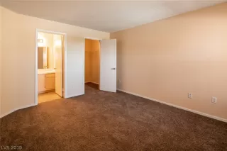 Photo #6: 2084645 Listing