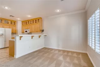 Photo #6: 2084659 Listing