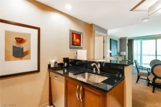 Photo #2: 2084677 Listing