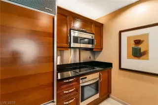 Photo #4: 2084677 Listing