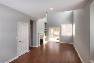 Photo #4: 2084685 Listing 