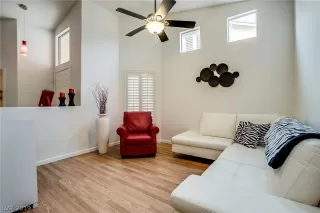 Photo #6: 2084713 Listing 