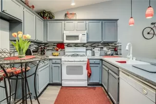 Photo #1: 2084714 Listing 