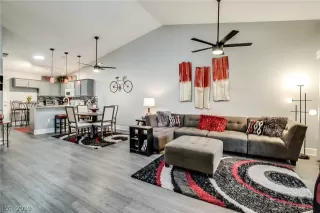 Photo #4: 2084714 Listing 