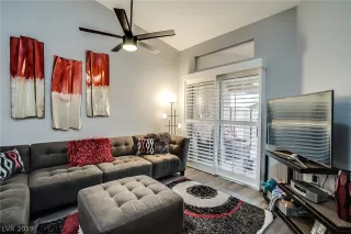 Photo #5: 2084714 Listing 