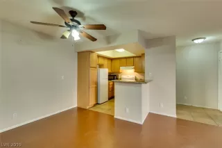 Photo #3: 2084772 Listing 