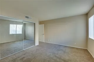 Photo #5: 2084772 Listing 