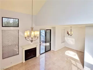 Photo #2: 2084781 Listing