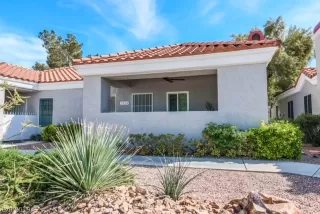 Photo #1: 2084857 Listing