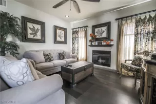 Photo #3: 2084857 Listing