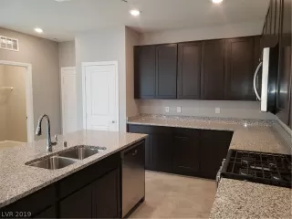 Photo #4: 2084919 Listing 