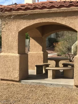 Photo #4: 2085046 Listing 