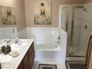 Photo #5: 2085054 Listing