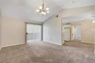 Photo #2: 2085059 Listing