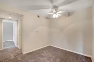 Photo #6: 2085059 Listing