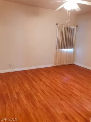 Photo #6: 2085092 Listing