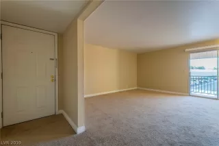 Photo #3: 2085155 Listing