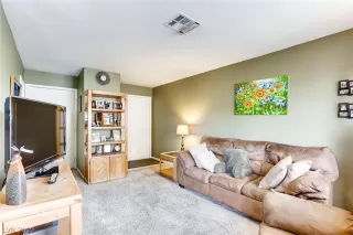 Photo #4: 2085222 Listing