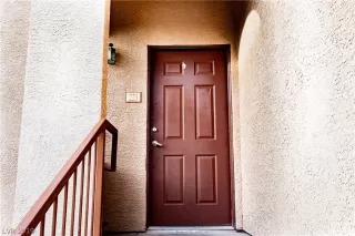 Photo #3: 2085228 Listing