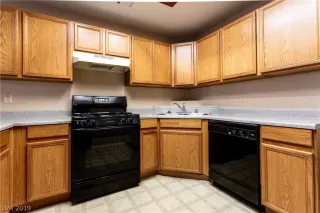 Photo #4: 2085228 Listing