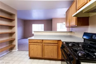 Photo #6: 2085228 Listing