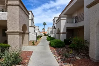 Photo #1: 2085283 Listing