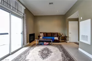 Photo #4: 2085283 Listing