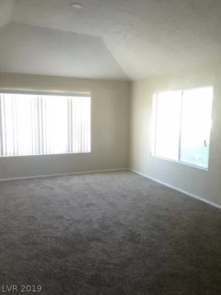 Photo #6: 2085289 Listing