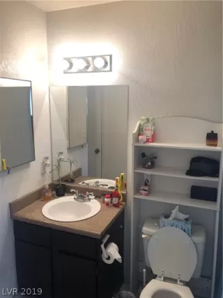 Photo #5: 2085326 Listing