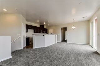 Photo #3: 2085329 Listing