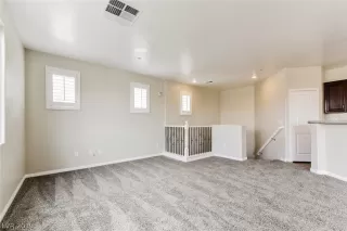 Photo #4: 2085329 Listing