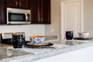 Photo #6: 2085329 Listing