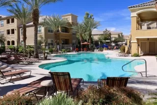 Photo #4: 2085359 Listing