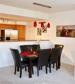 Photo #6: 2085359 Listing