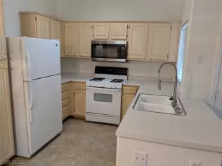 Photo #3: 2085391 Listing