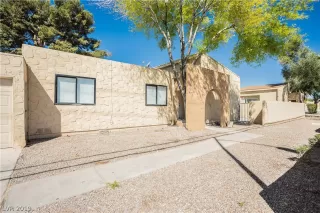 Photo #1: 2085410 Listing