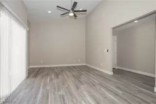 Photo #5: 2085410 Listing