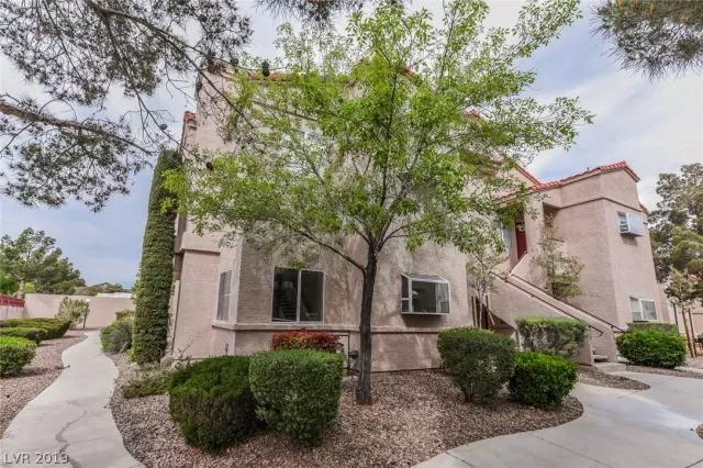 MLS: 2085431 Condo For Sale