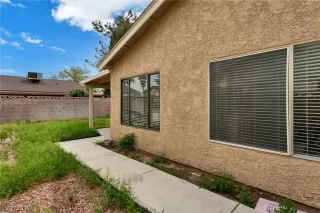 Photo #2: 2085510 Listing