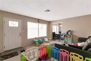 Photo #5: 2085510 Listing