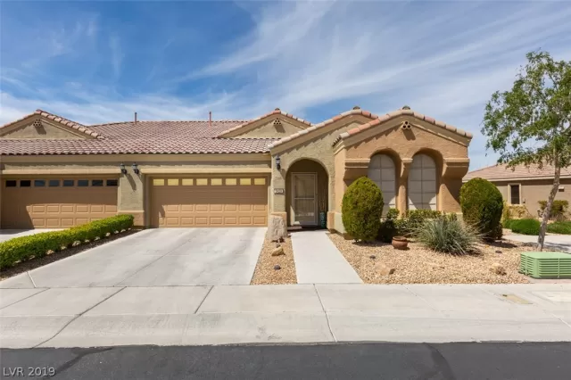 MLS: 2085535 Condo For Sale