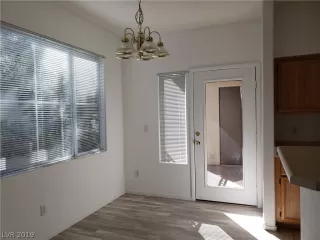 Photo #6: 2085538 Listing