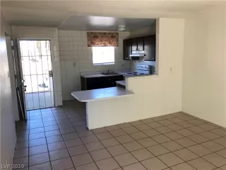 Photo #6: 2085546 Listing