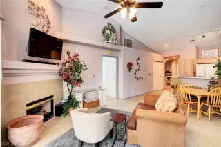 Photo #2: 2085550 Listing 